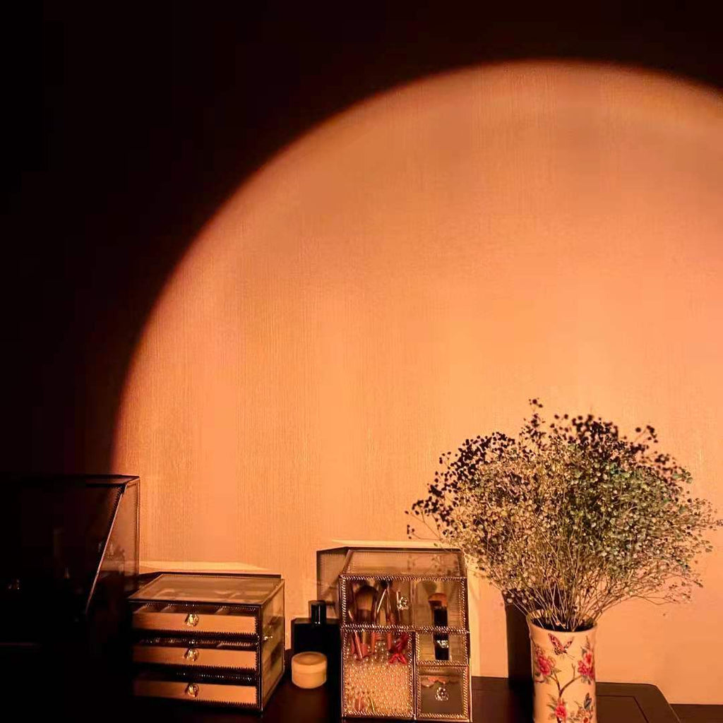 🌅 LumiGlow™ Sunset Projection Lamp
✨ Transform your space with a dreamy sunset glow that melts stress away